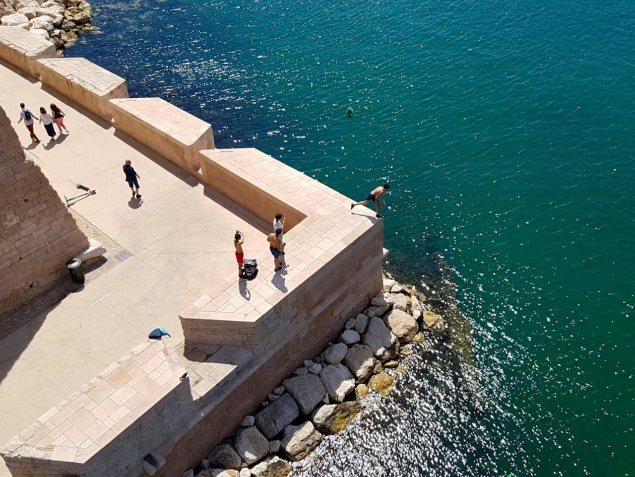 La Belle Aventure Au Soleil Du Vieux-port Appartamento